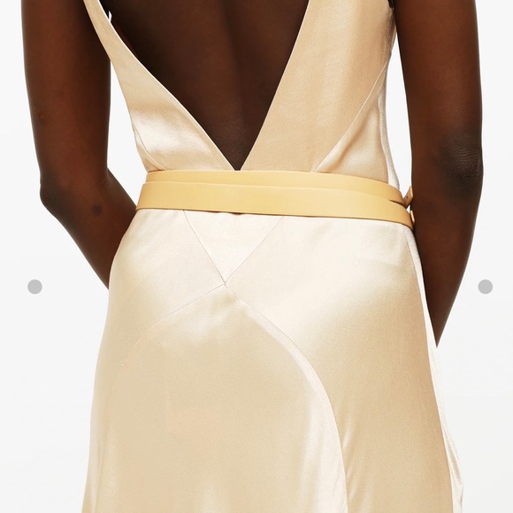 BOTTEGA VENETA beige horseshoe buckle belt. - Picture 4 of 16